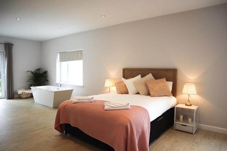The Mount Rooms Barry Exteriör bild