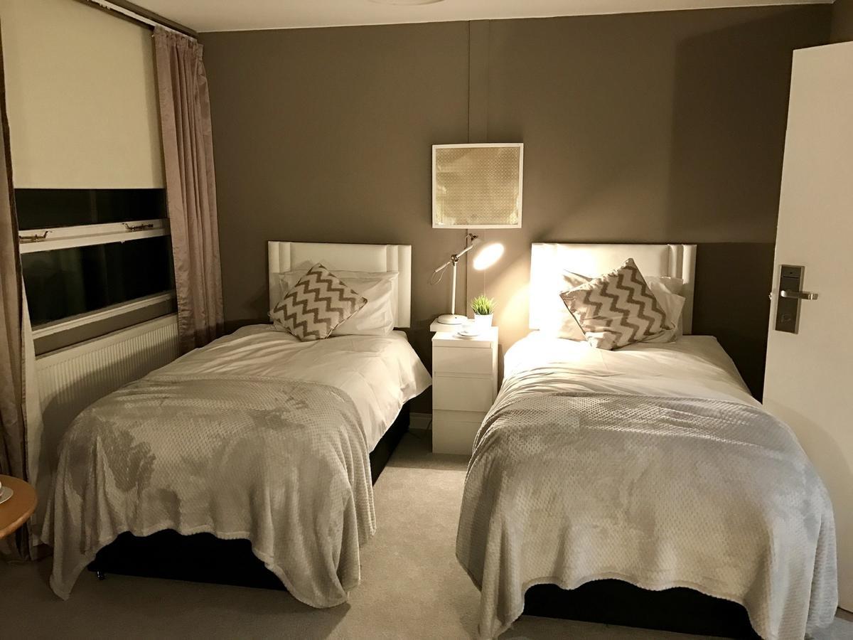 The Mount Rooms Barry Exteriör bild